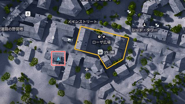 青い防水シートを吊るしている家の場所