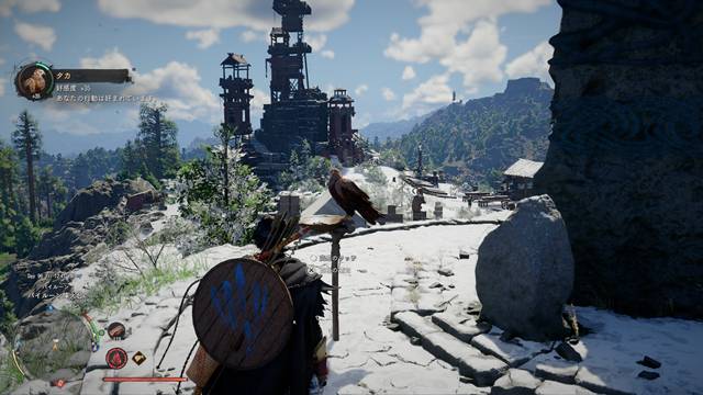 パイルーン烽火台でタカをペットにする